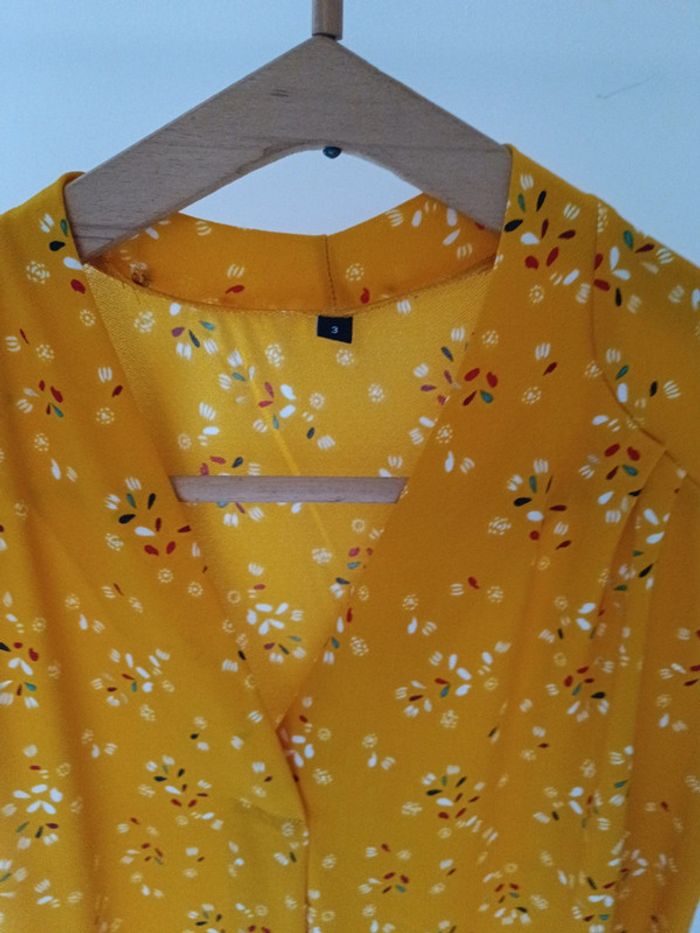 Tee shirt jaune - photo numéro 2