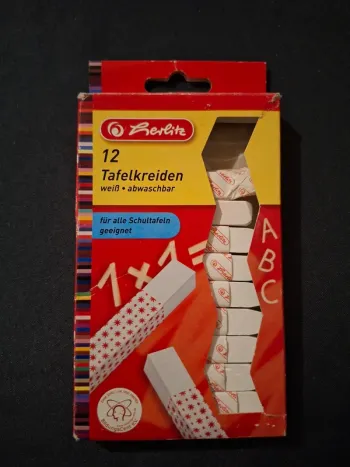 Boîte de craies blanches Herlitz – 7 neuves + 2 utilisées