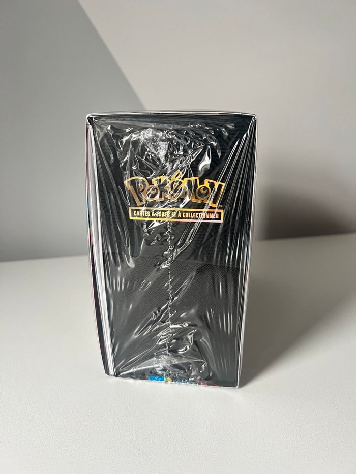 Etb coffret dresseur d’élite méga évolution lucario scellage distendu me1 me01 cartes Pokémon - photo numéro 7