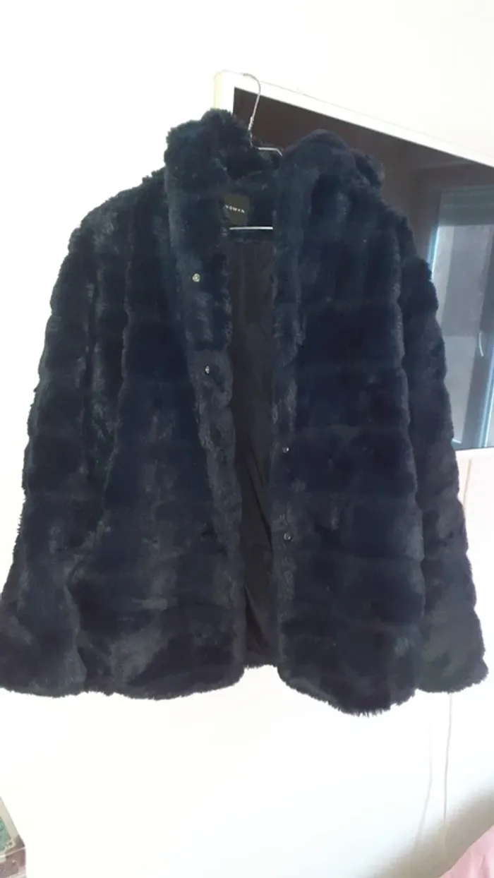 Manteau/veste en fourrure - photo numéro 2