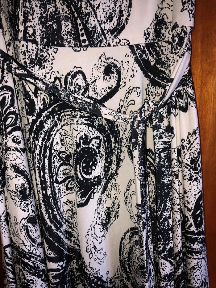 Robe noire et blanche 34/36 qh30 - photo numéro 3