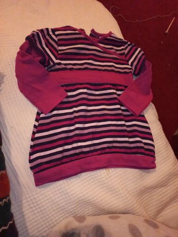 Très jolie robe 12 mois