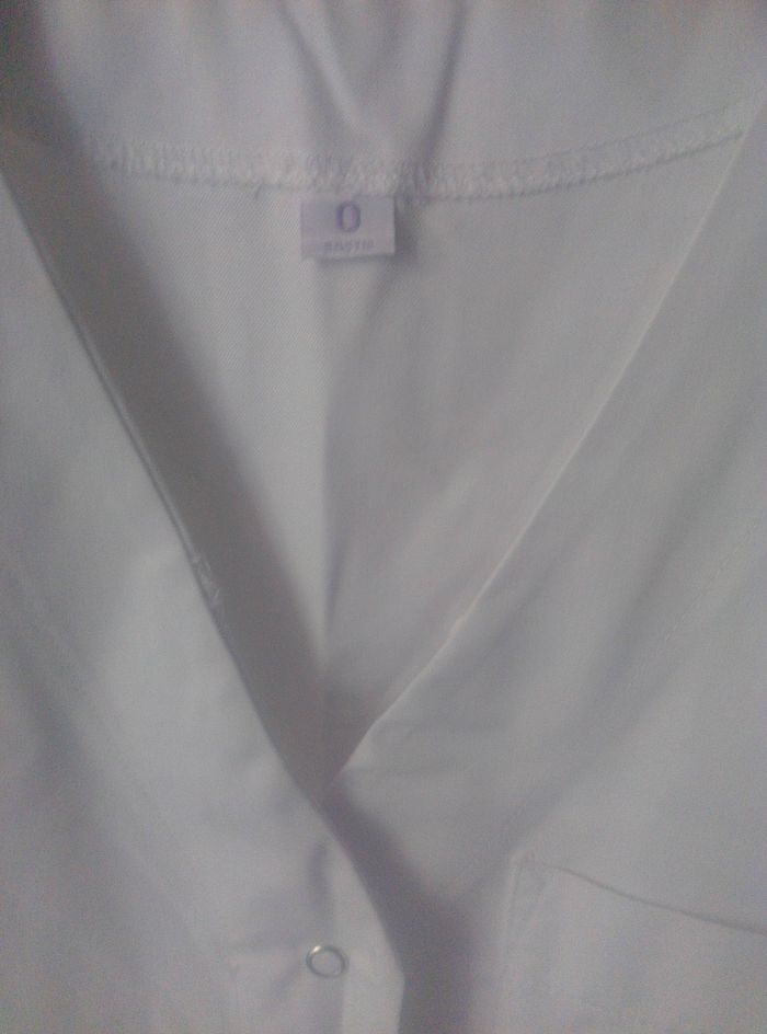 Ensemble blouse et pantalon infermiere - photo numéro 2