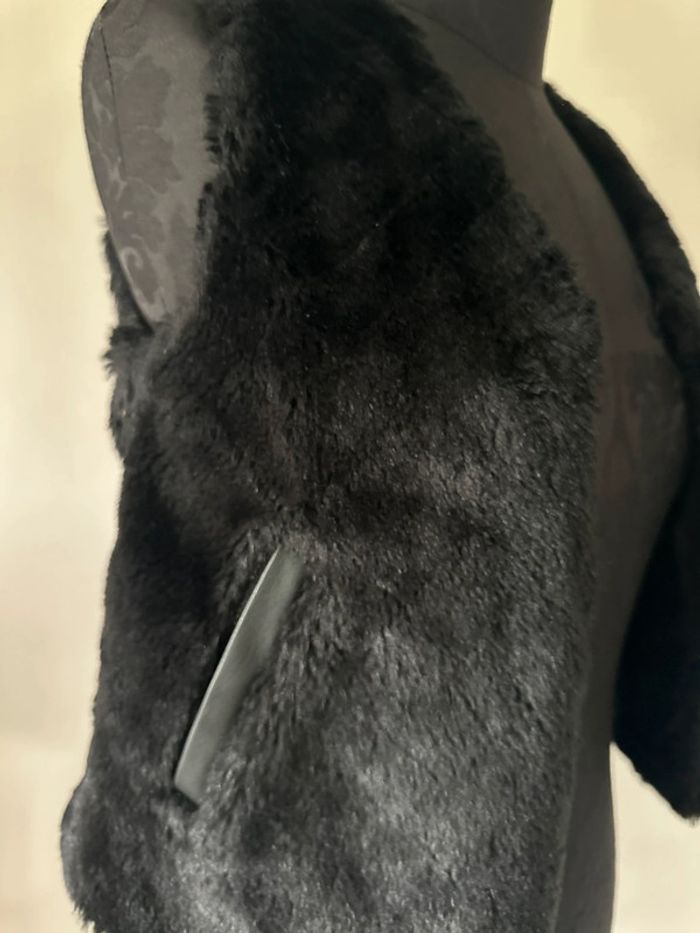 Gilet fausse fourrure noir - photo numéro 2