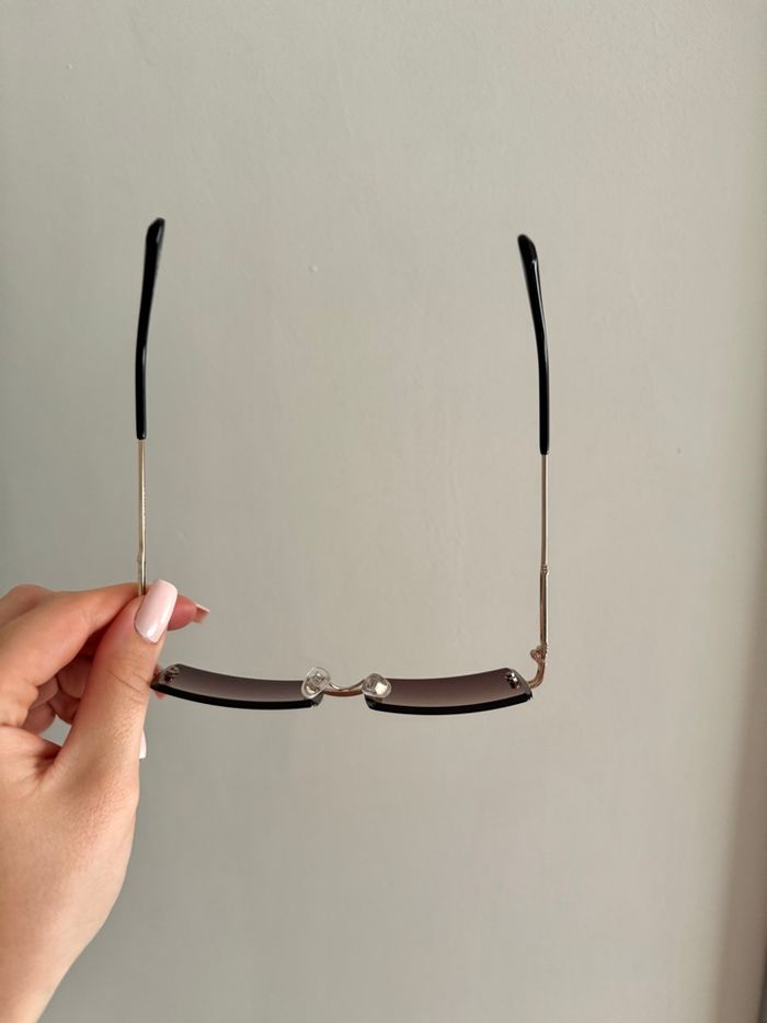 Lunettes de soleil rétro - photo numéro 3