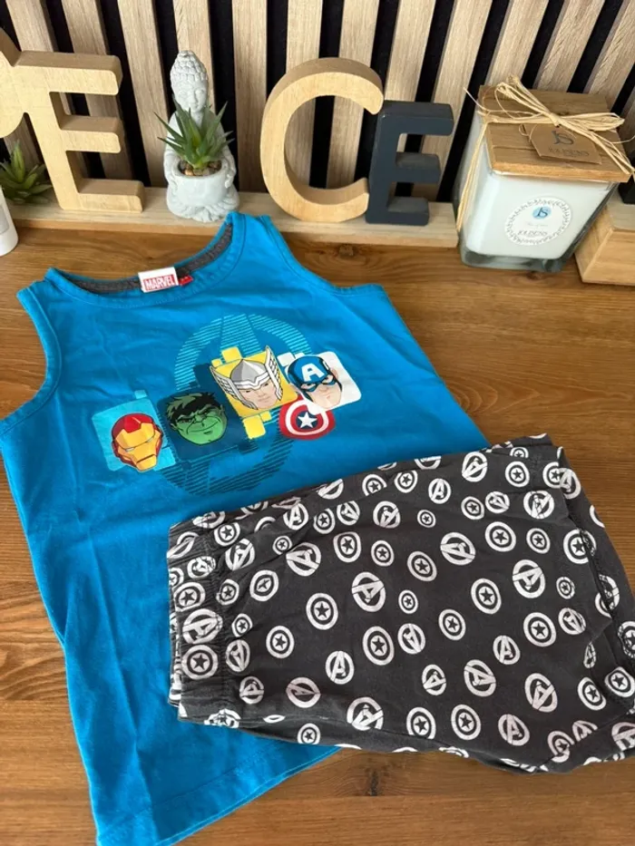 Pyjama 2 pièces Avengers de Marvel 3/4 ans