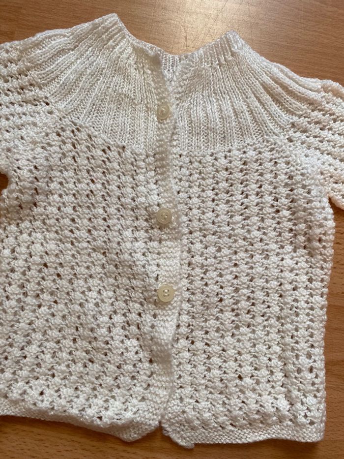 Joli gilet blanc bien chaud T. 6-12 mois mixte TBE - photo numéro 4