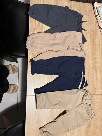 Lot pantalon bébé 9 mois