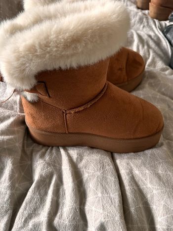 Très belles bottes fourrés 37