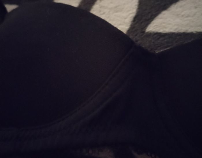 Soutient gorge avec étoiles "La Halle" 75a neuf - photo numéro 5