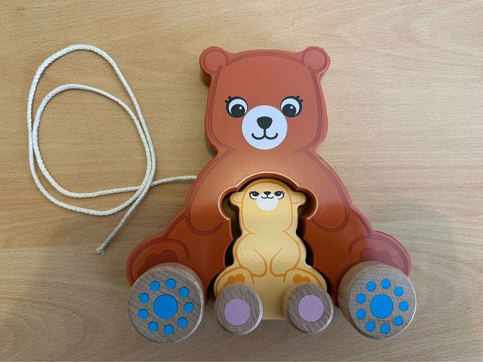Famille ours et son ourson en bois à tirer