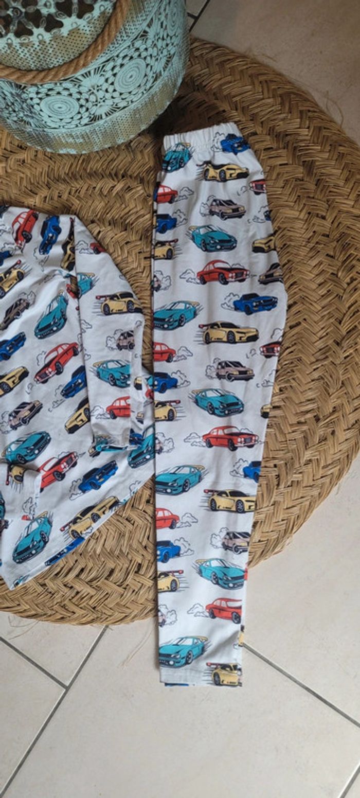 Joli pyjama garçon voiture Taille 7 ans - photo numéro 5