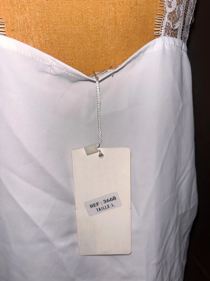 Debardeur blanc bretelles en dentelle neuf taille L - photo numéro 2
