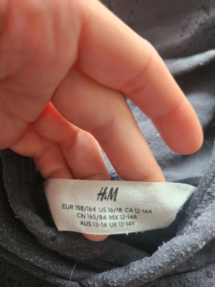 Sweat à capuche Taille 13 ans - photo numéro 2