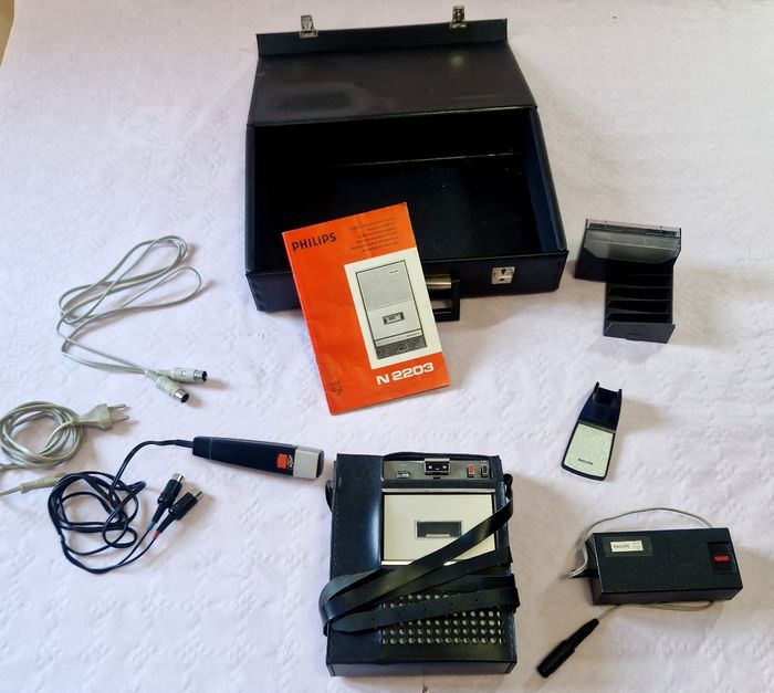 Magnétophone vintage , année 70 , Philips N2203 , Rare