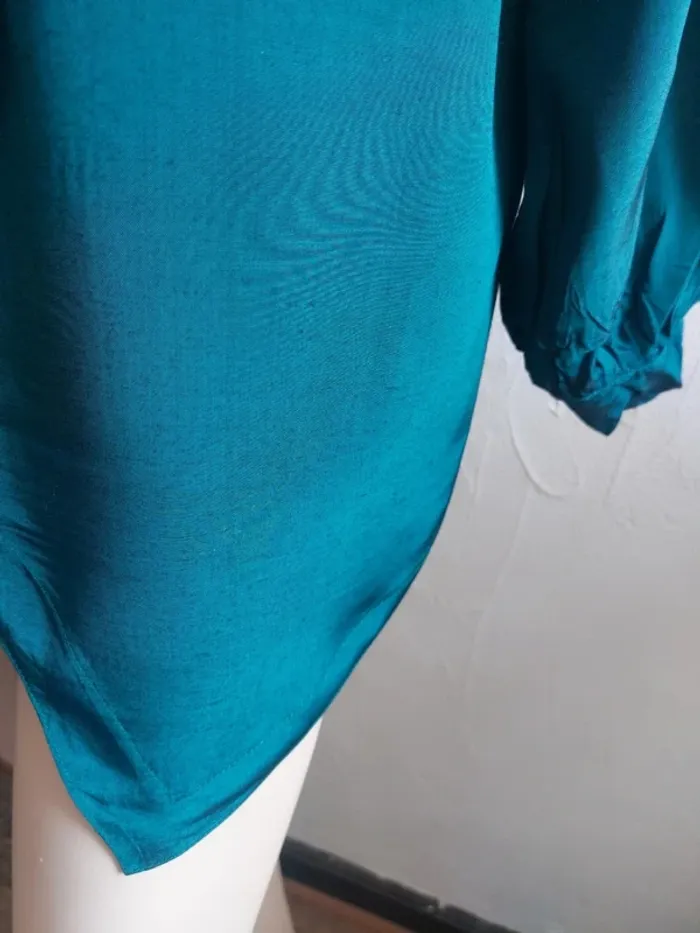 Chemisier bleu-vert élégant avec noeud Marque française - photo numéro 4