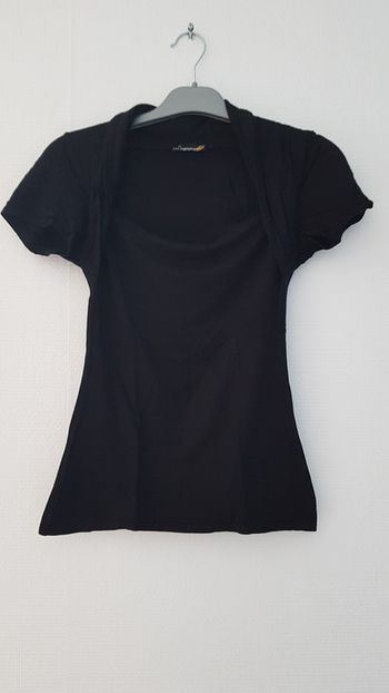 haut noir