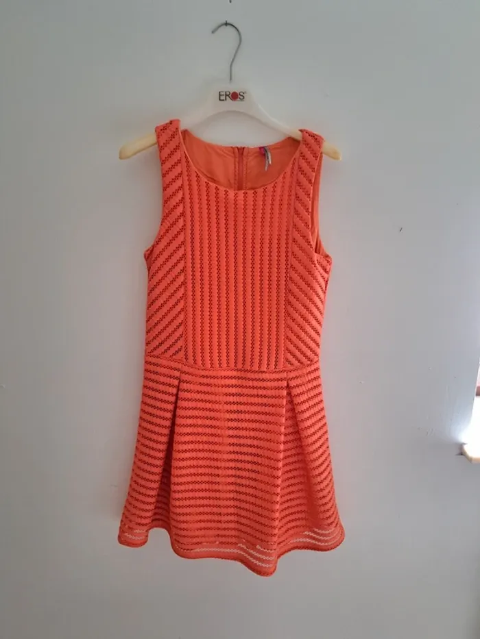 Robe corail Orchestra - taille 14 ans 164cm - été cocktail occasions