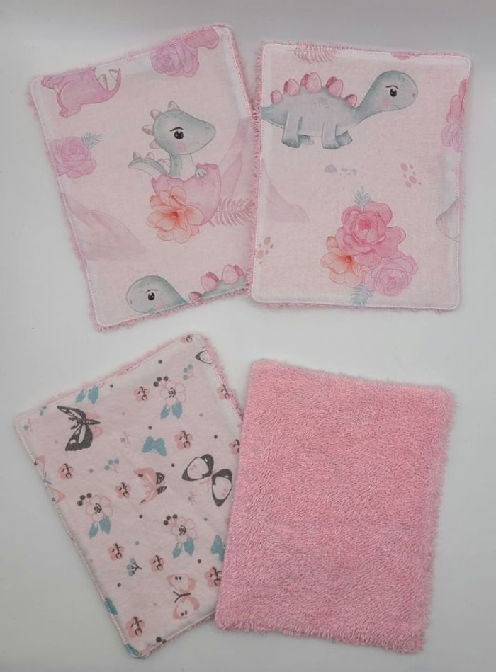 Débarbouillette rose à motifs fait main
