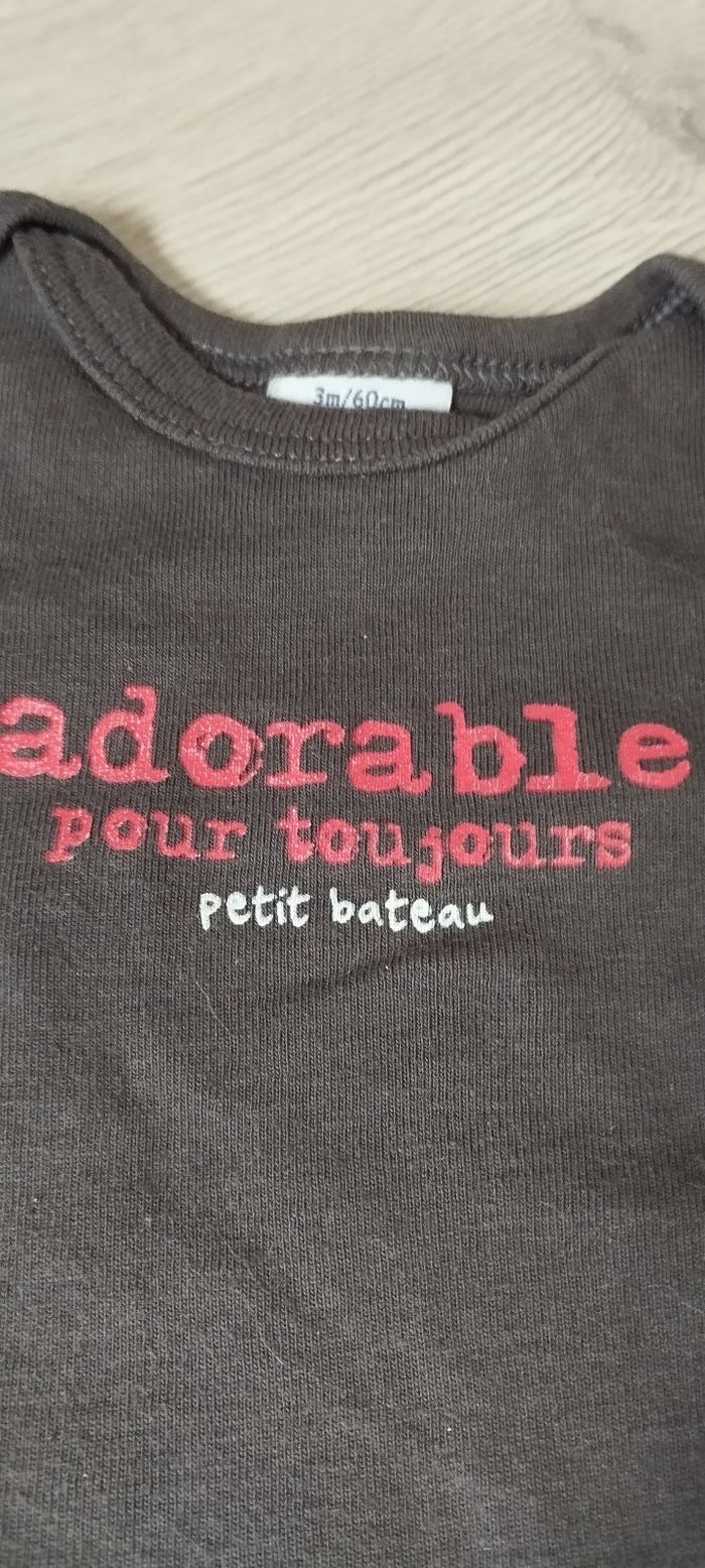 2 bodies 3 mois petit bateau - photo numéro 2