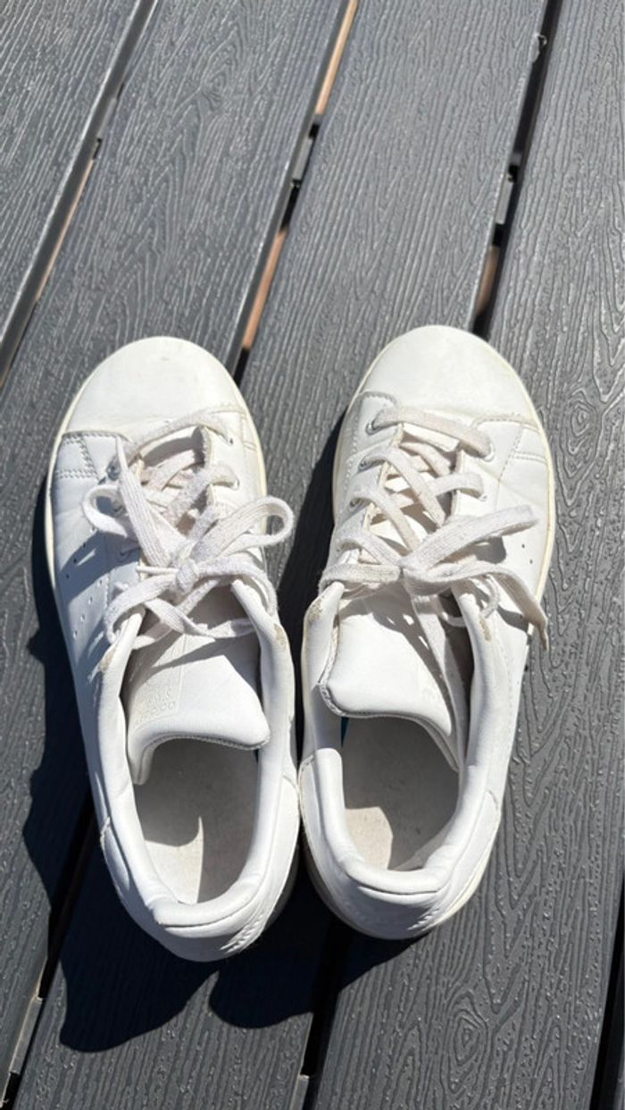 Baskets basses Stan smith blanches taille 33 - photo numéro 5