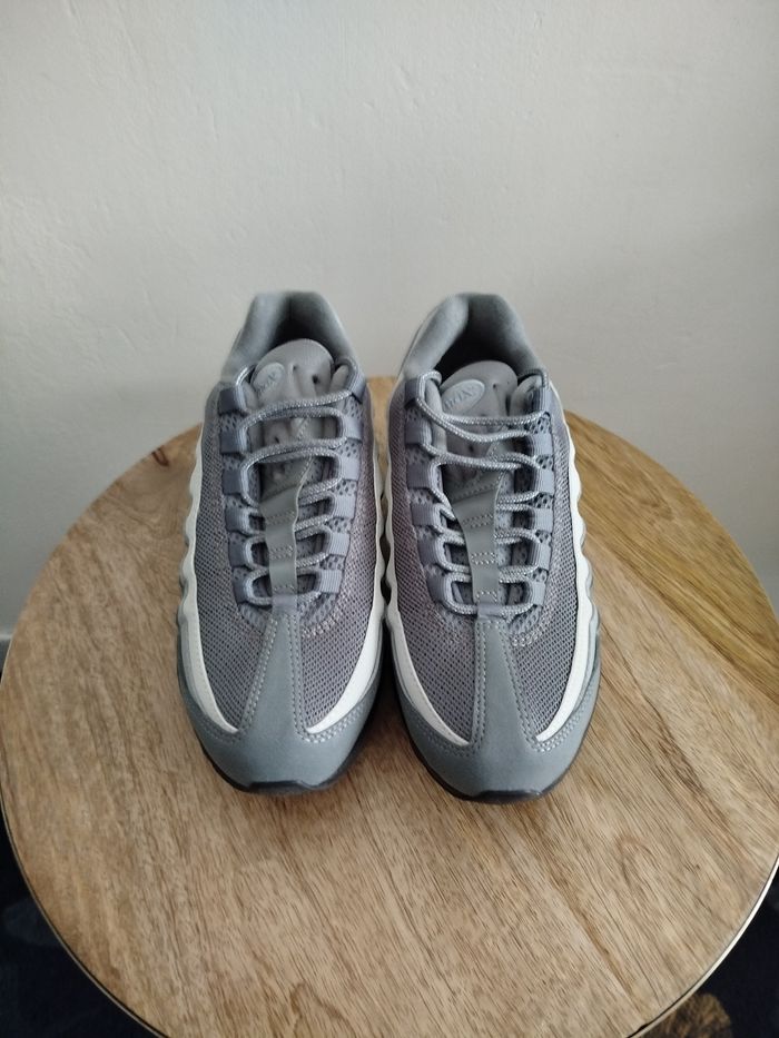 Baskets Nike T 37,5 - photo numéro 5
