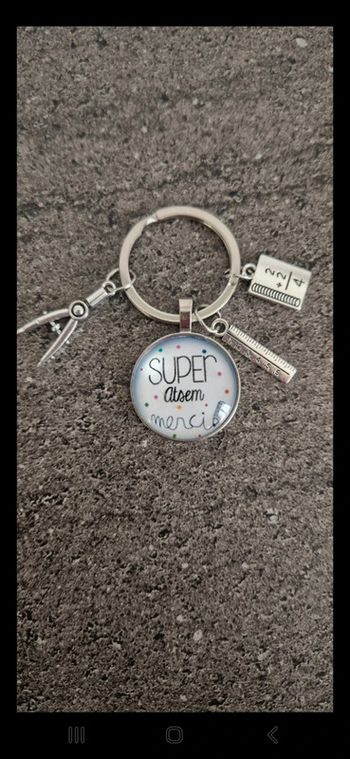 Porte clé pour Atsem.