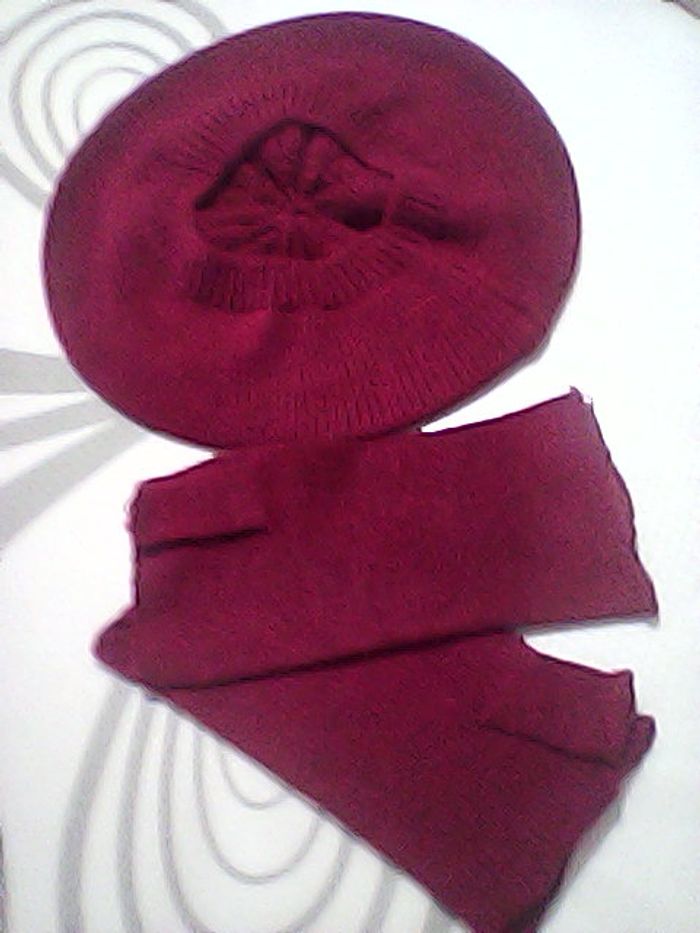 Bonnet + mitaines, neuf - photo numéro 4