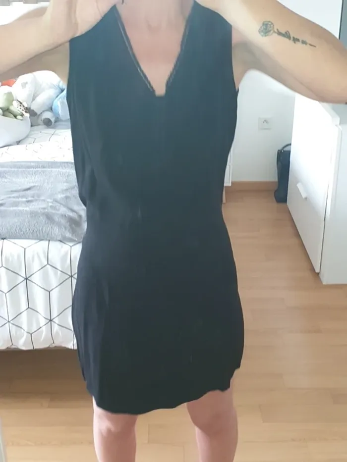 Robe noir - photo numéro 4