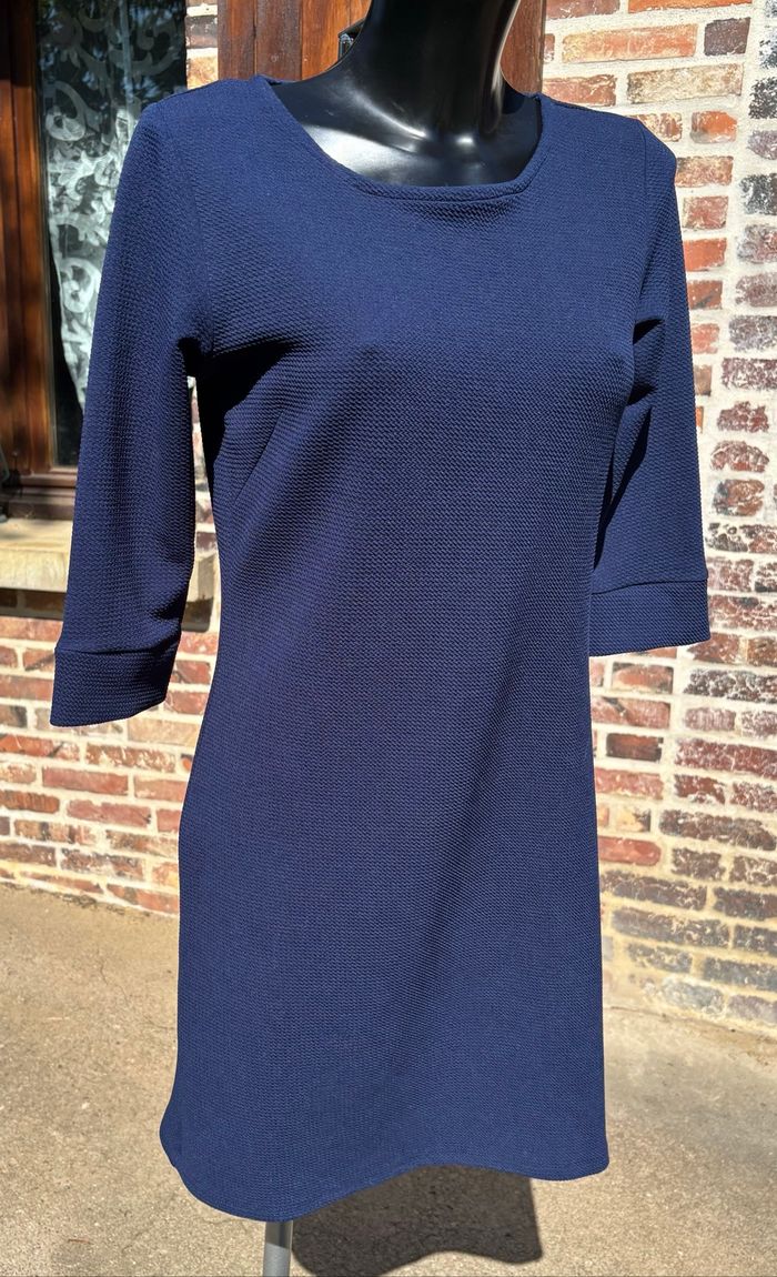 Robe courte gaufrée – Taille 36 – Bleu marine - photo numéro 2