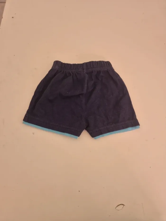 Short 6 mois - photo numéro 3