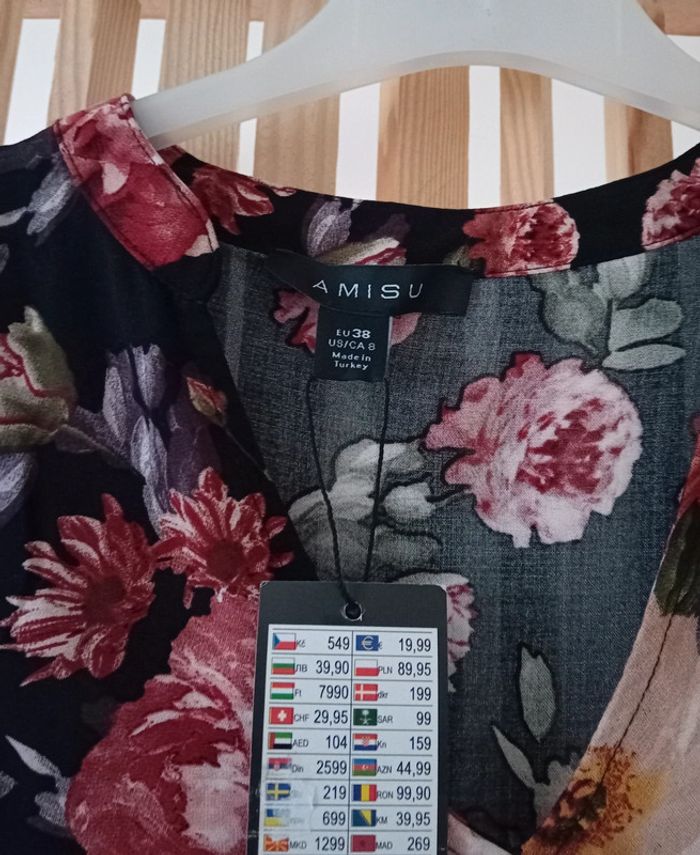Robe légère pour l'été neuve t.38🌸🖤 - photo numéro 2
