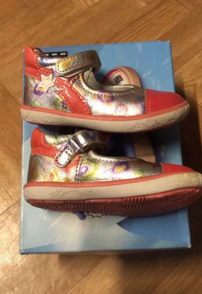 Très belles chaussures printemps fille 21 noël - photo numéro 3