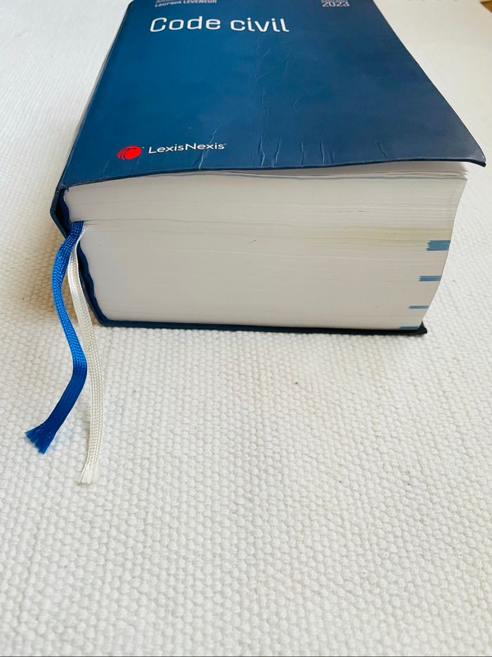 Code civil 2023 éditions LexisNexis surligné - très bon état - photo numéro 7