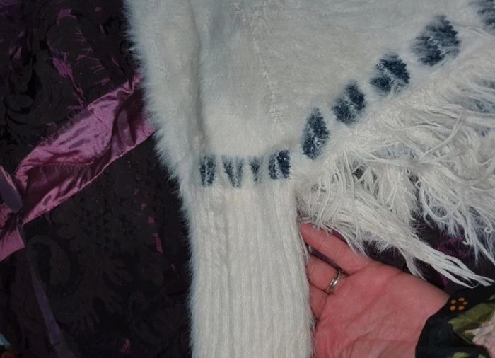 Poncho tout doux et chaud fille 6ans - photo numéro 3