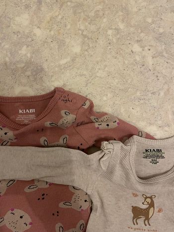 Lot 2 bodies fille 3M