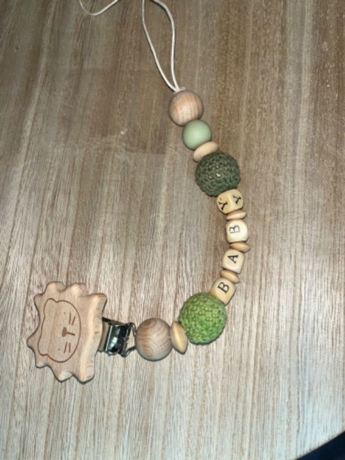 Attache tétine personnalisé