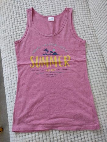 Débardeur T S en très bon état