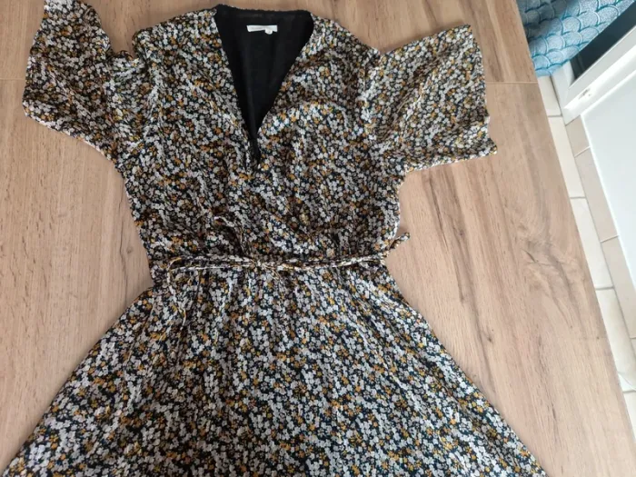 Robe fluide ceinturée - L - photo numéro 2