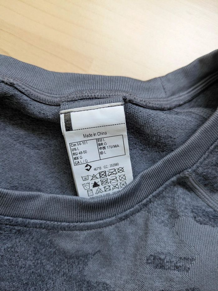 Ensemble sport Quechua - photo numéro 4