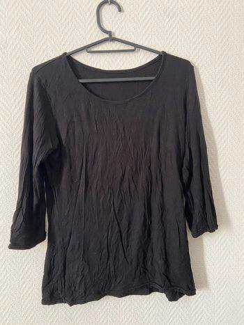 Haut noir manches 3/4