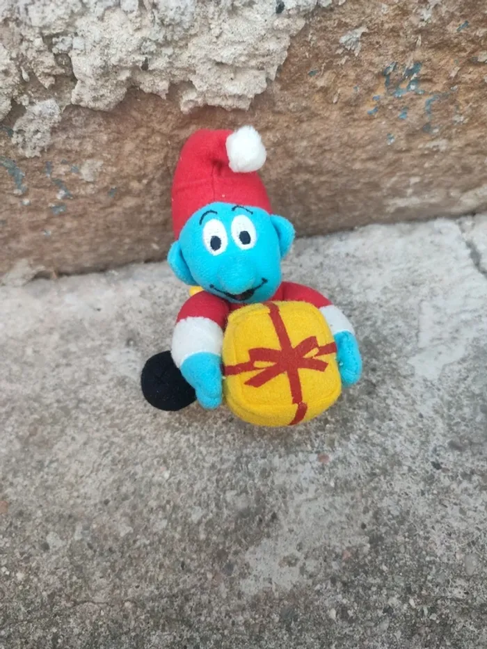 Petit peluche schtroumpf