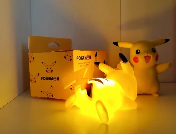 Veilleuse LED Pikachu / Figurine Pokémon - photo numéro 2