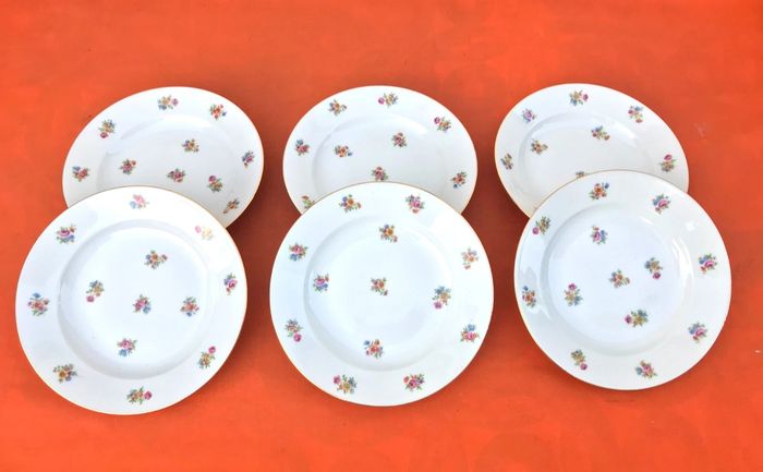6 assiettes creuses anciennes  Porcelaine P.N France - photo numéro 4