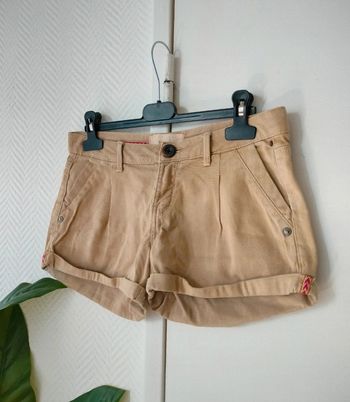 Short beige Bershka XS