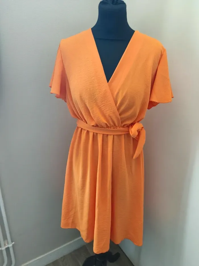 Robe avec ceinture 40/42