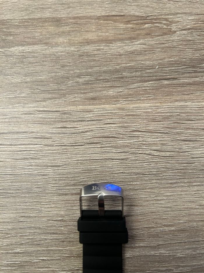 Montre Hugo Boss neuve jamais portée - photo numéro 4