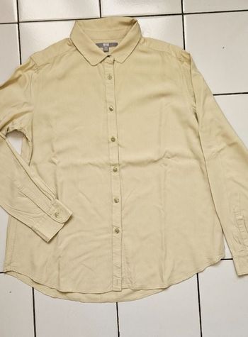 Chemisier Uniqlo couleur anis