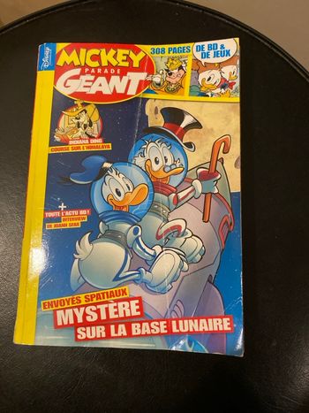 Mickey parade géant