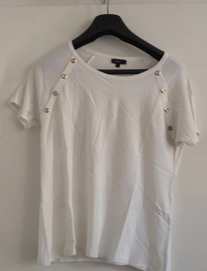 Haut Un JourAilleurs